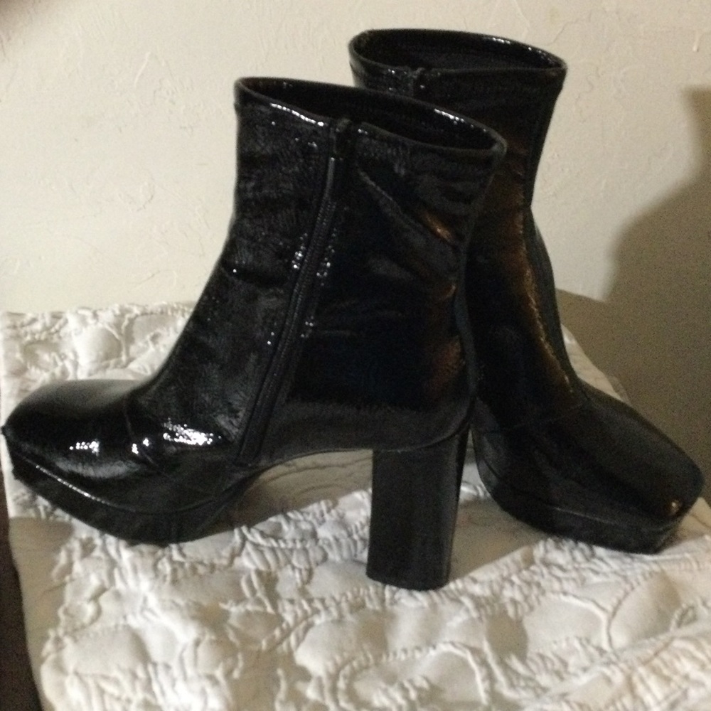 Black Heeled Boots